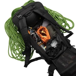 DB THE FJÄLL 34L BLACK OUT 23 mode 14
