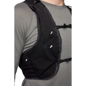 Les achats en ligne BLACK DIAMOND DISTANCE 4 HYDRATION VEST BLACK 22 7